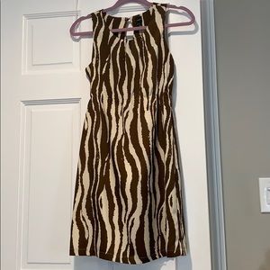 Sleeveless zebra print dress